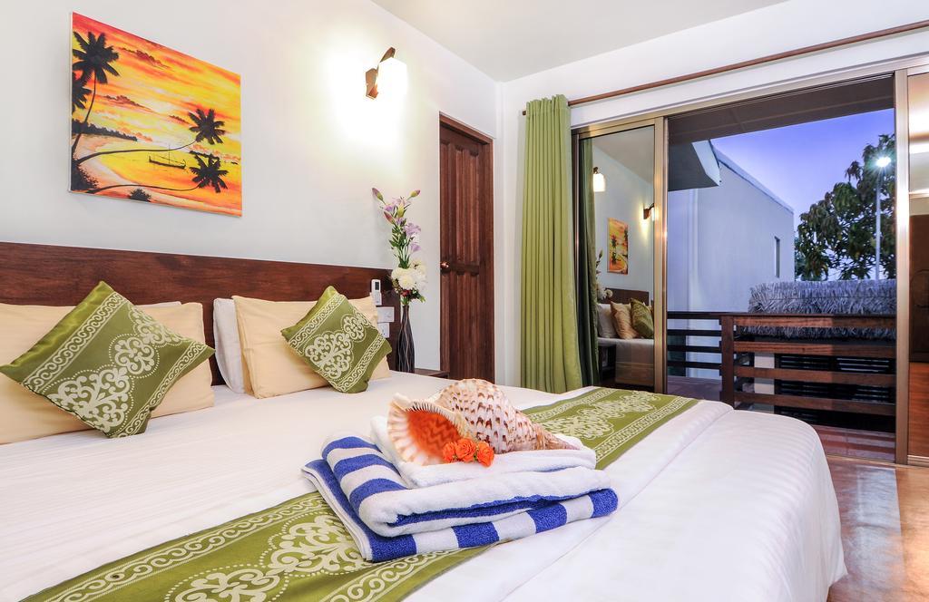 Salt Beach Hotel Maafushi Phòng bức ảnh